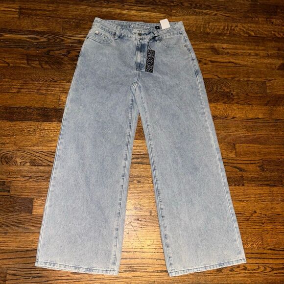 New Rhinestone Jeans - Picture 1 of 5